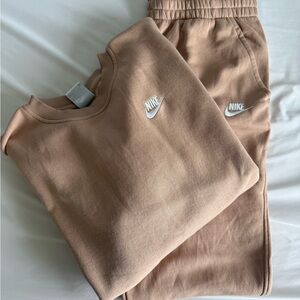 Nike Kids Tan Sweatpants with matching sweatshirt. Washed but never worn.